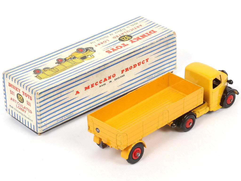 Lot 248 - DINKY TOYS (GB) (1)