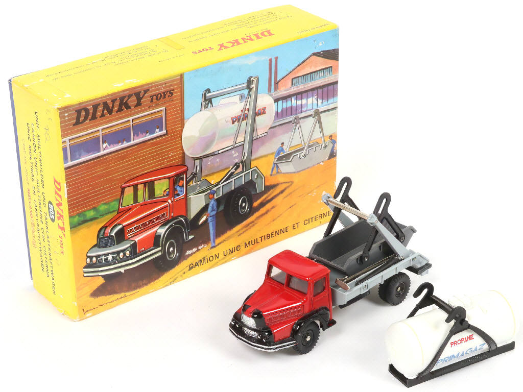 Lot 344 - DINKY TOYS (FRANCE) (1)