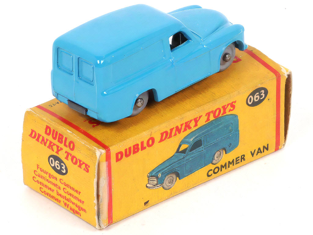 Lot 224 - DINKY TOYS (GB) (1)