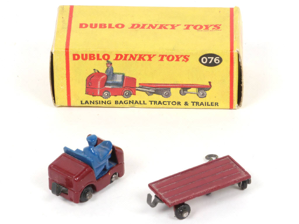 Lot 223 - DINKY TOYS (GB) (1)
