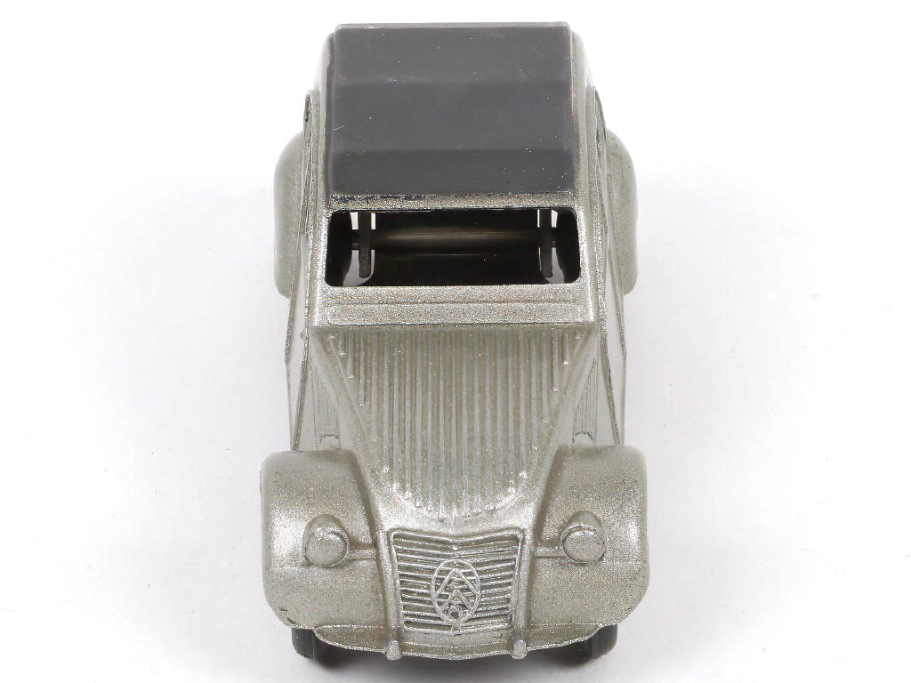 Lot 258 - DINKY TOYS (FRANCE) (1)