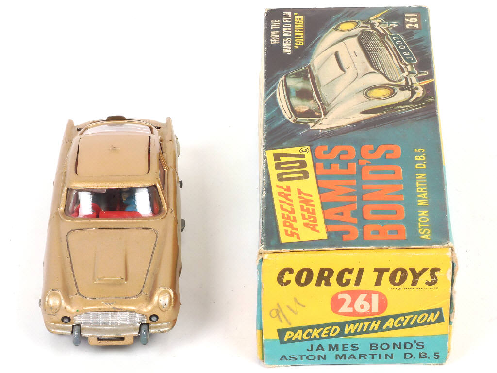 Lot 123 - CORGI TOYS (GB) (1)