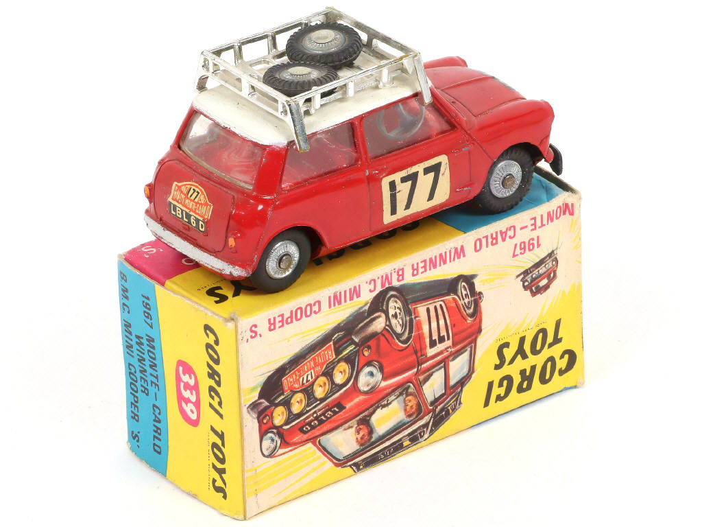 Lot 92 - CORGI TOYS (GB) (1)