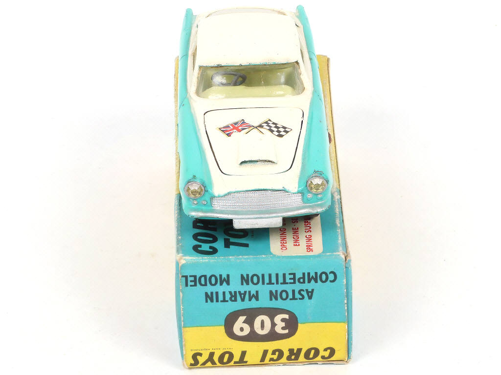 Lot 88 - CORGI TOYS (GB) (1)