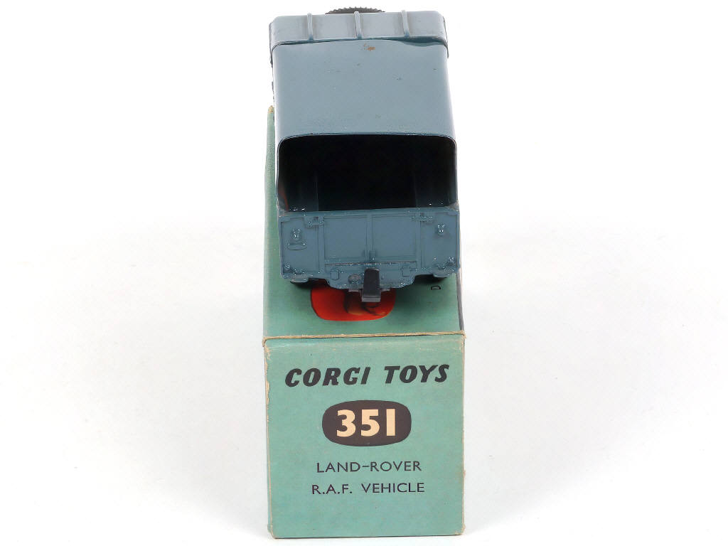 Lot 106 - CORGI TOYS (GB) (1)