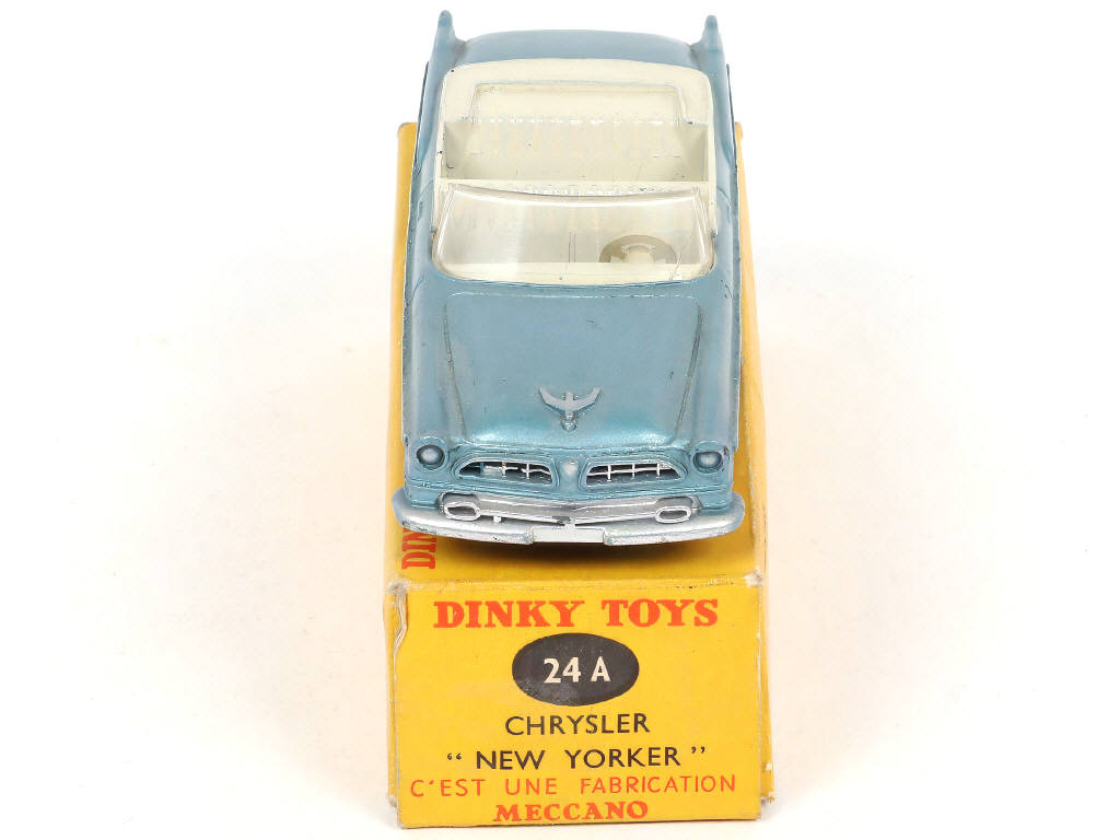 Lot 281 - DINKY TOYS (FRANCE) (1)