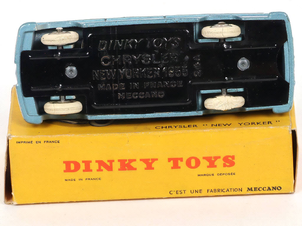 Lot 281 - DINKY TOYS (FRANCE) (1)