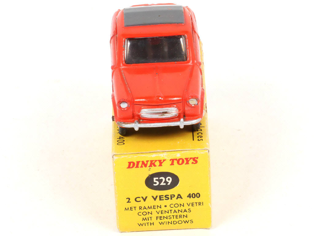 Lot 287 - DINKY TOYS (FRANCE) (1)