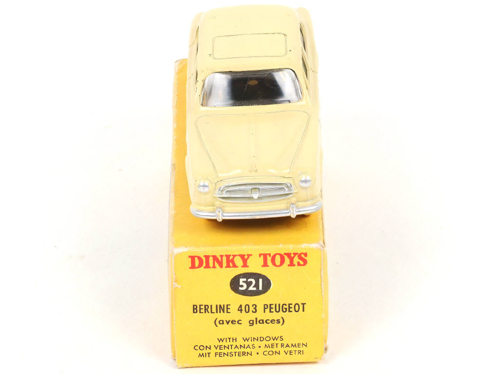 Lot 283 - DINKY TOYS (FRANCE) (1)