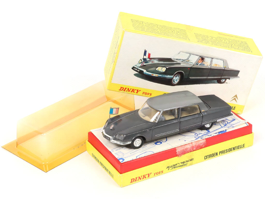 Lot 318 - DINKY TOYS (FRANCE) (1)