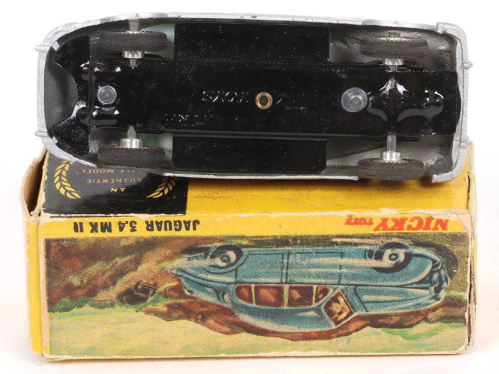 Lot 218 - NICKYTOYS (INDE) (1)