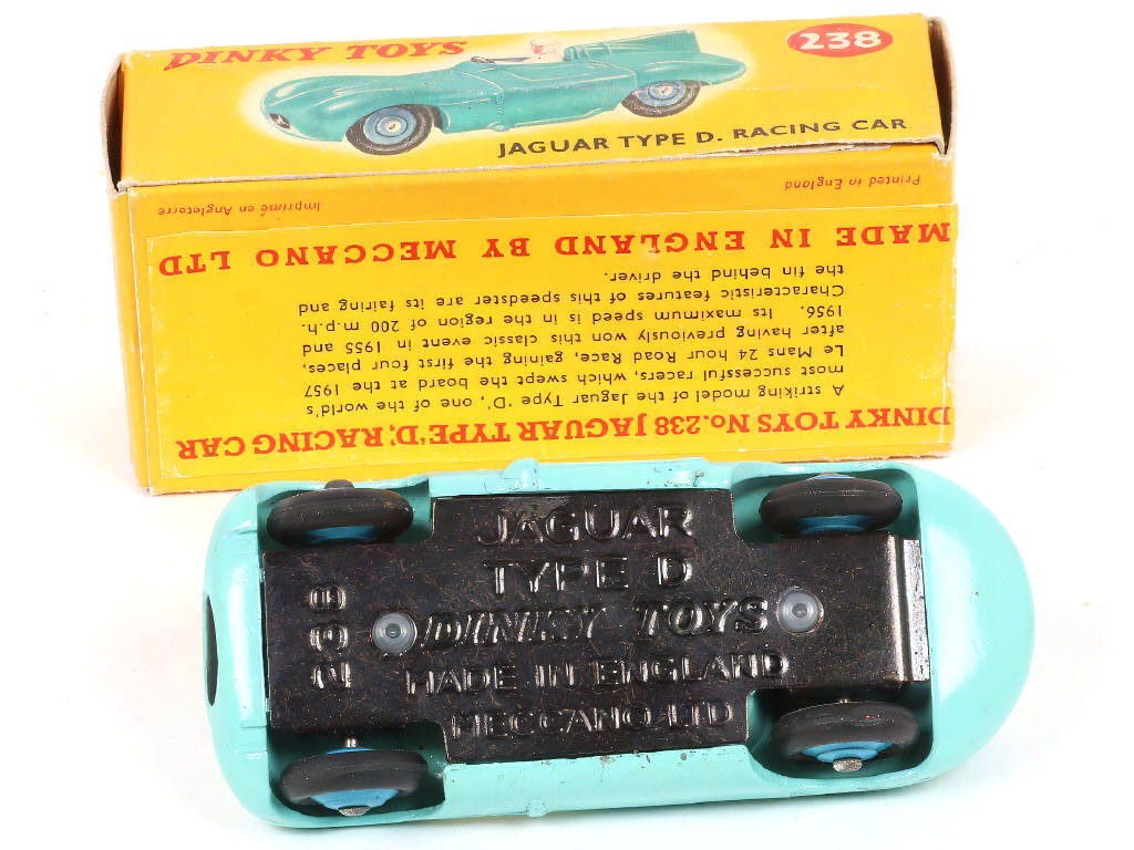 Lot 240 - DINKY TOYS (GB) (1)