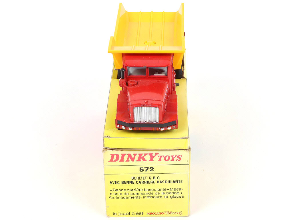 Lot 333 - DINKY TOYS (FRANCE) (1)