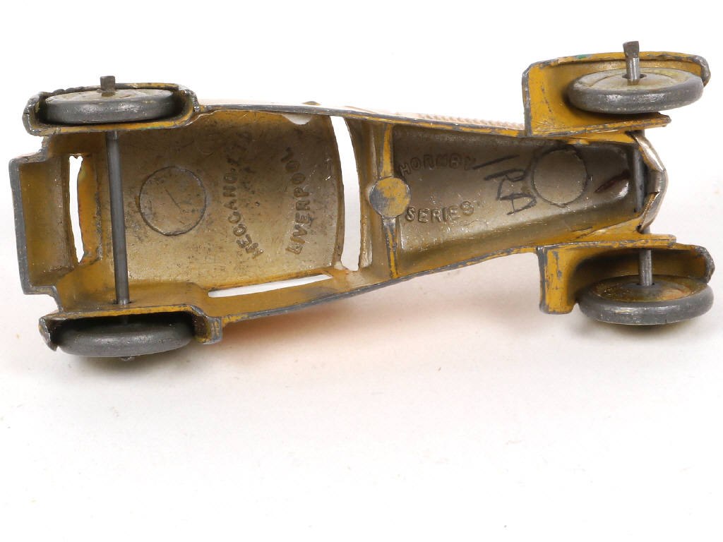 Lot 225 - DINKY TOYS (GB) (1)