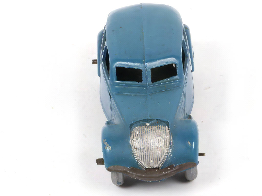 Lot 256 - DINKY TOYS (FRANCE) (1)