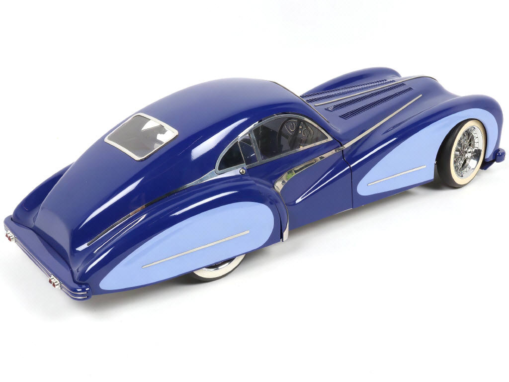 Lot 49 - MAGIC SUPER TOYS (1)