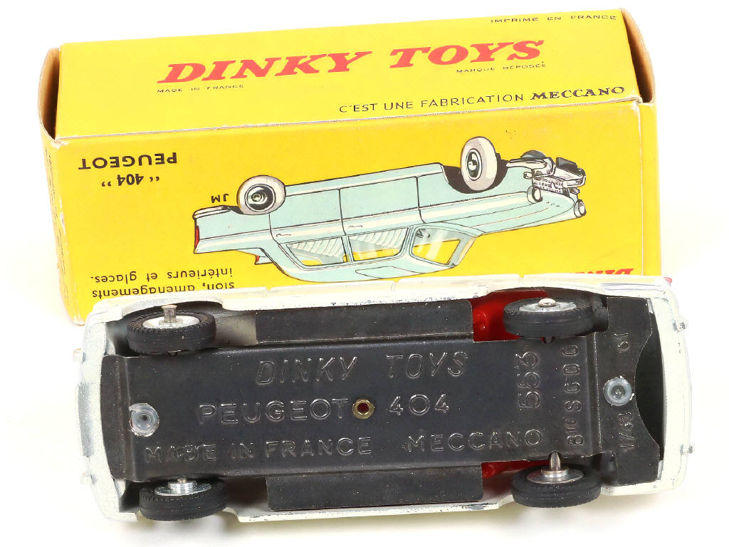 Lot 305 - DINKY TOYS (FRANCE) (1)