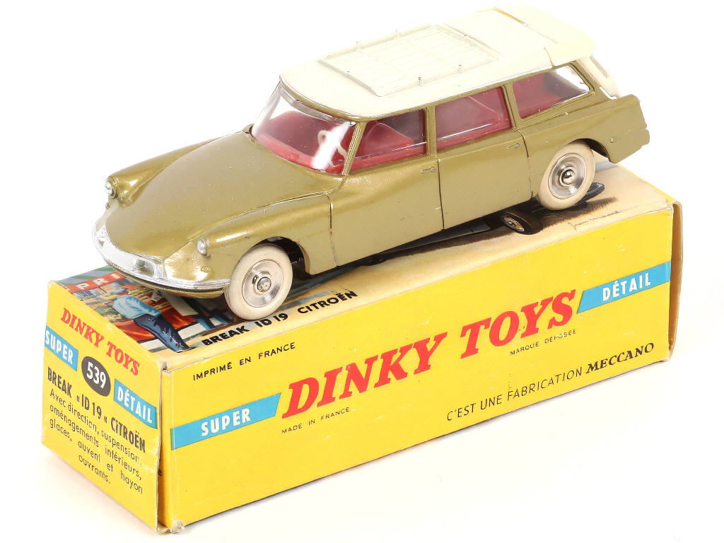 Lot 300 - DINKY TOYS (FRANCE) (1)