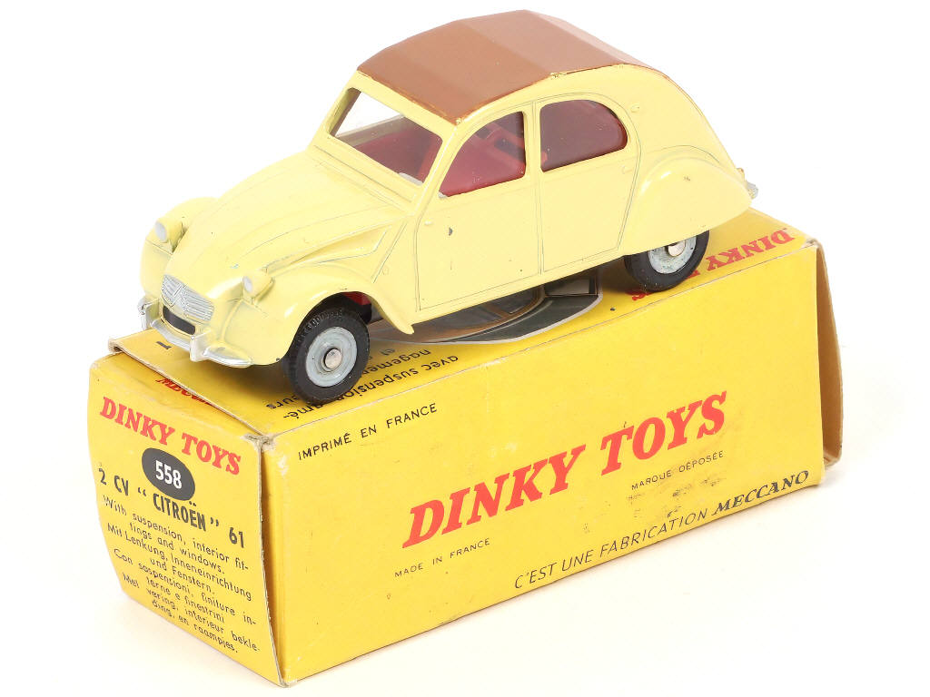 Lot 294 - DINKY TOYS (FRANCE) (1)