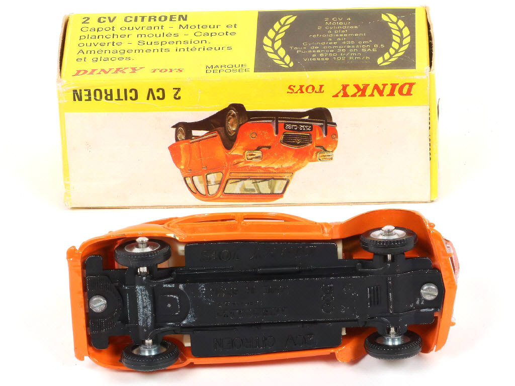 Lot 316 - DINKY TOYS (FRANCE) (1)