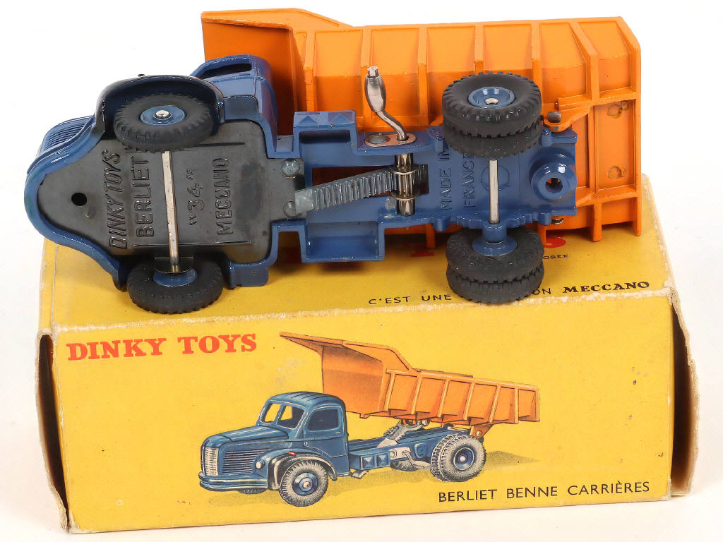 Lot 336 - DINKY TOYS (FRANCE) (1)