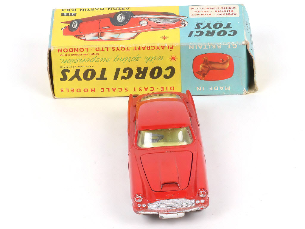 Lot 86 - CORGI TOYS (GB) (1)