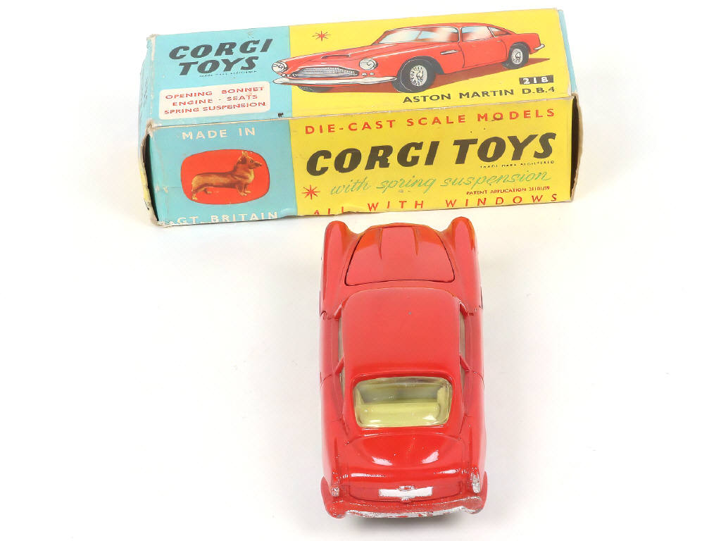Lot 86 - CORGI TOYS (GB) (1)