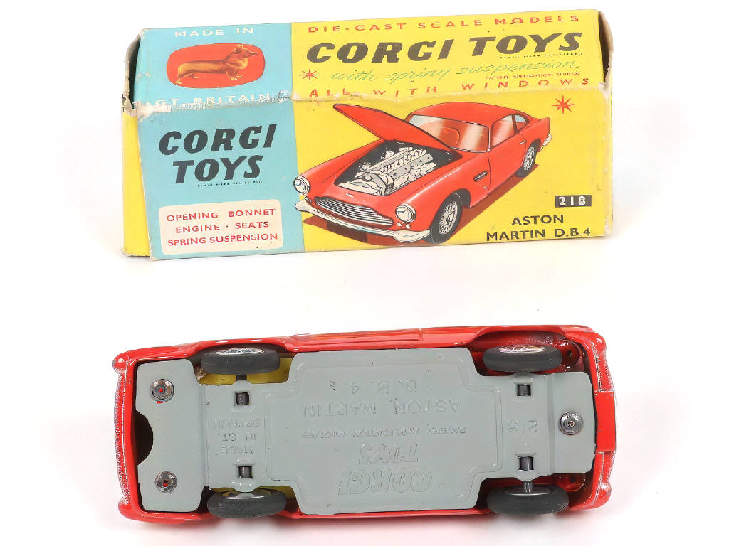 Lot 86 - CORGI TOYS (GB) (1)