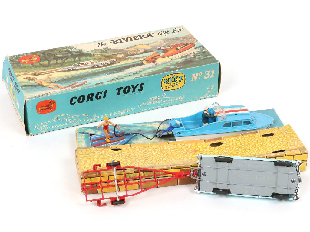 Lot 140 - CORGI TOYS (GB) (1)