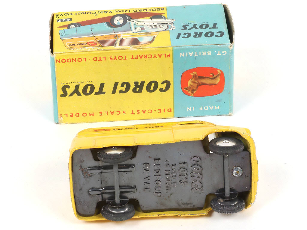 Lot 131 - CORGI TOYS (GB) (1)