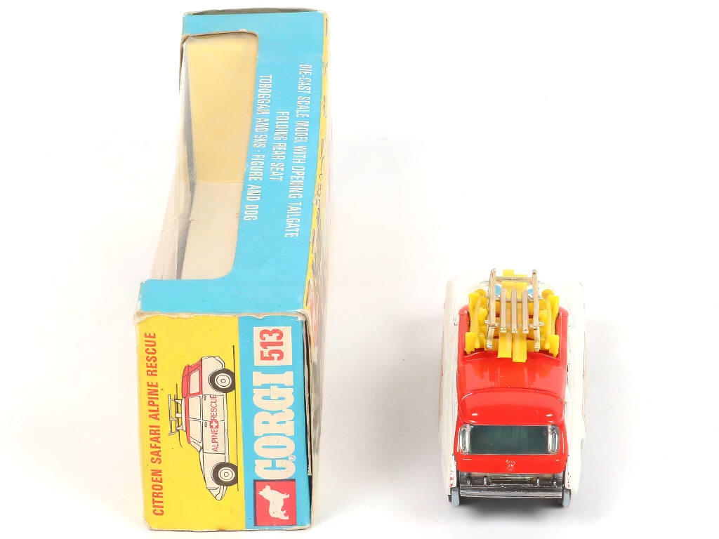 Lot 112 - CORGI TOYS (GB) (1)