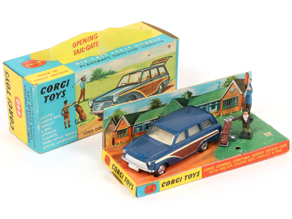 Lot 121 - CORGI TOYS (GB) (1)