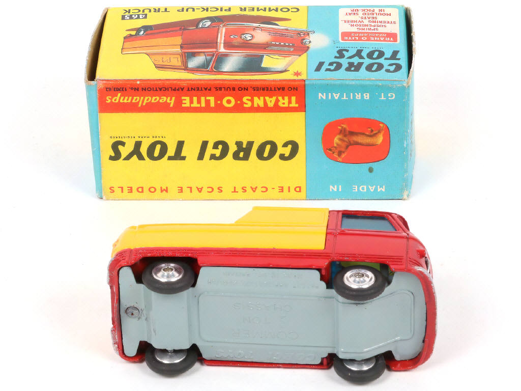 Lot 136 - CORGI TOYS (GB) (1)