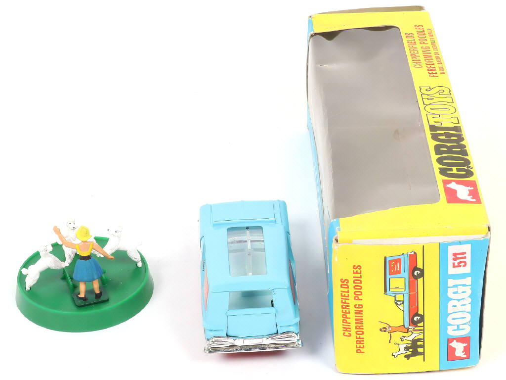 Lot 119 - CORGI TOYS (GB) (1)