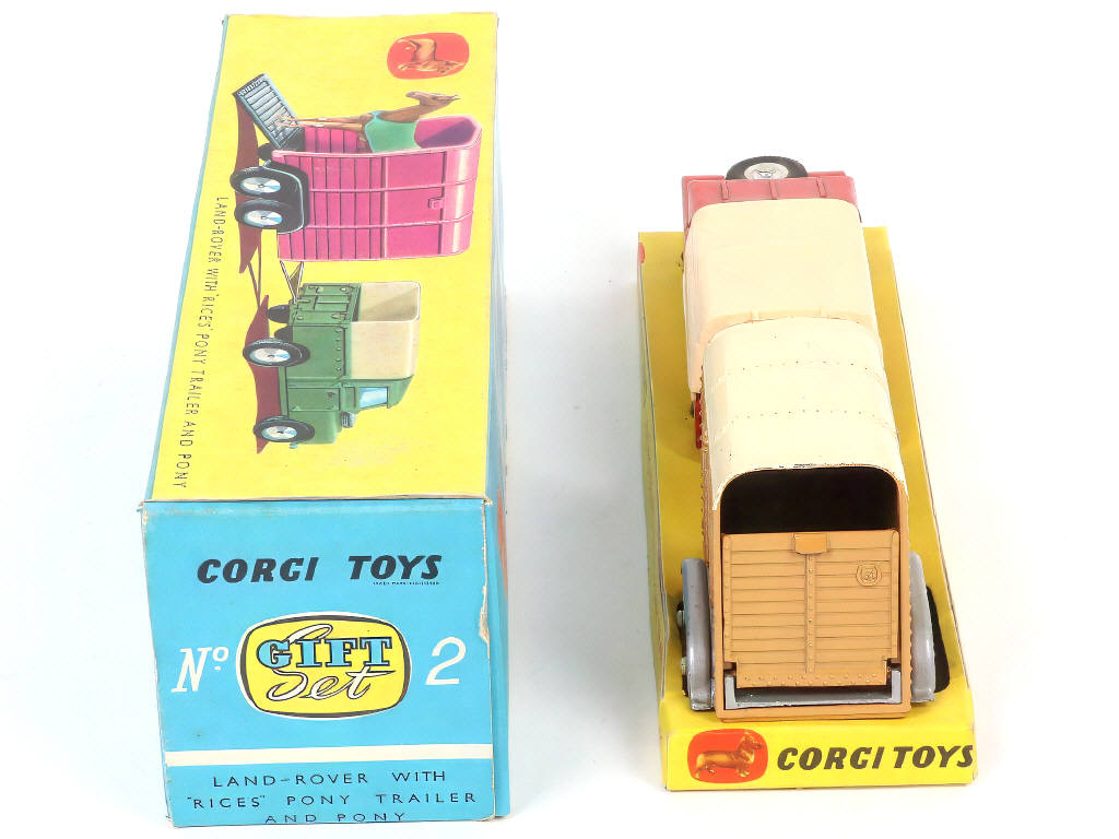 Lot 118 - CORGI TOYS (GB) (1)