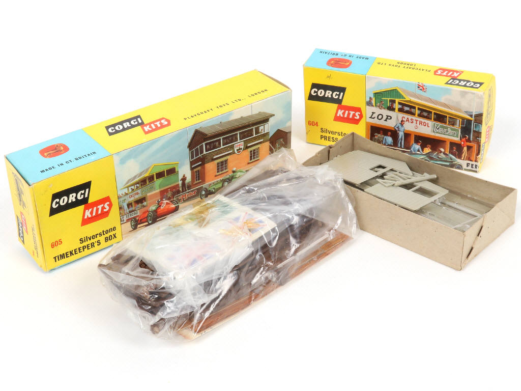 Lot 147 - CORGI TOYS (GB) (2)