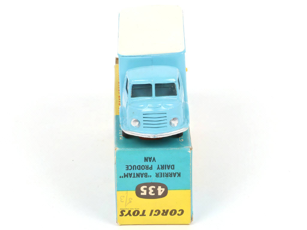 Lot 134 - CORGI TOYS (GB) (1)