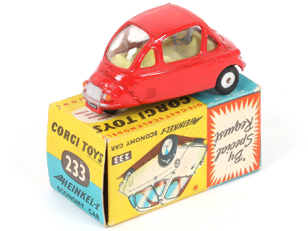 Lot 96 - CORGI TOYS (GB) (1)