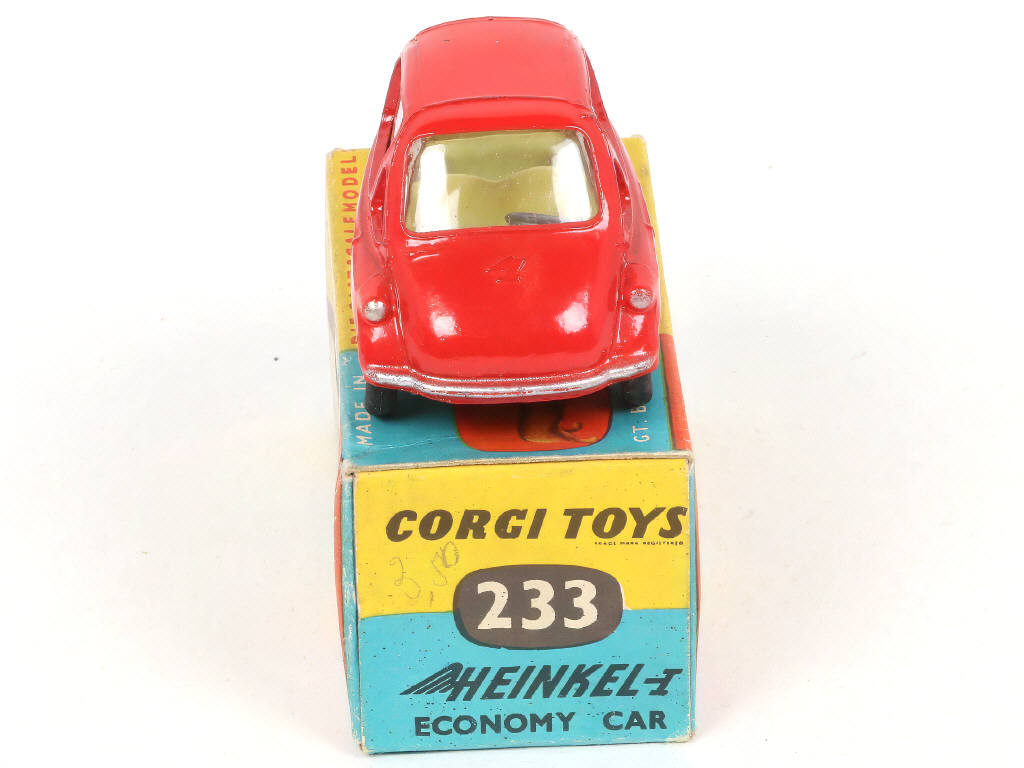 Lot 96 - CORGI TOYS (GB) (1)