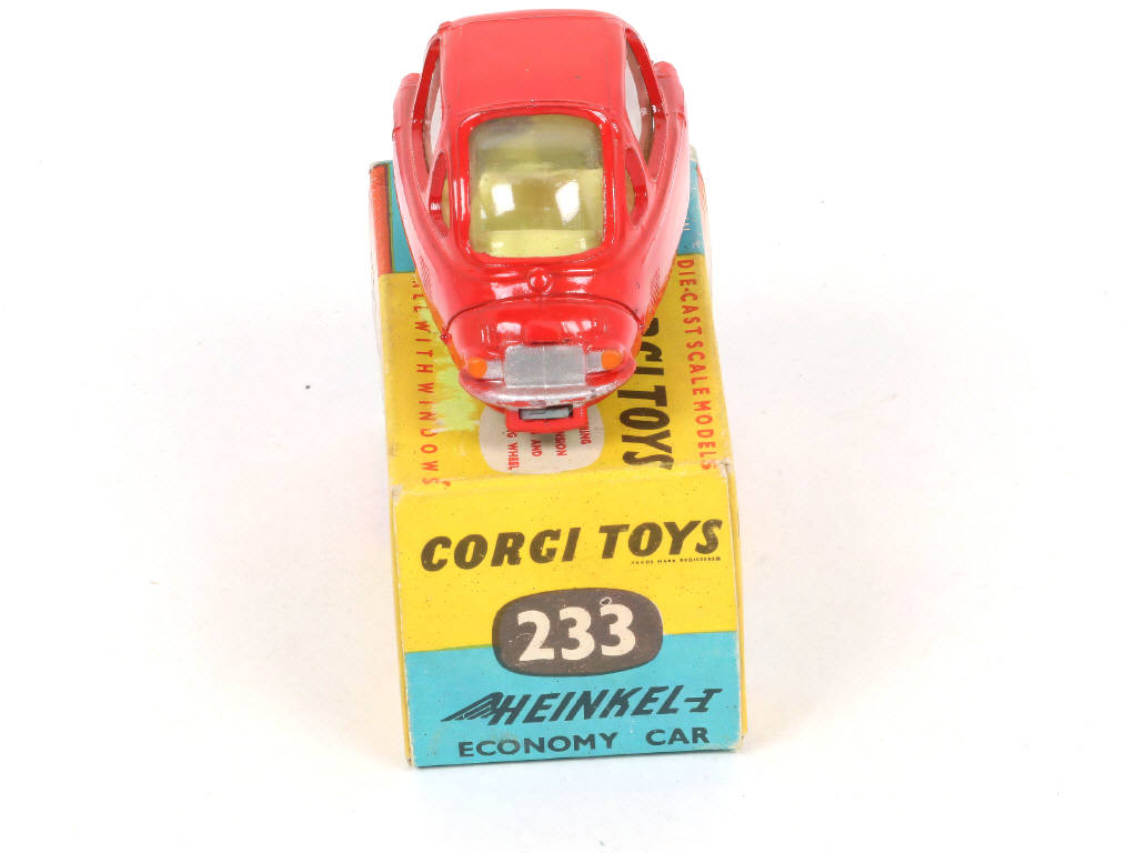 Lot 96 - CORGI TOYS (GB) (1)