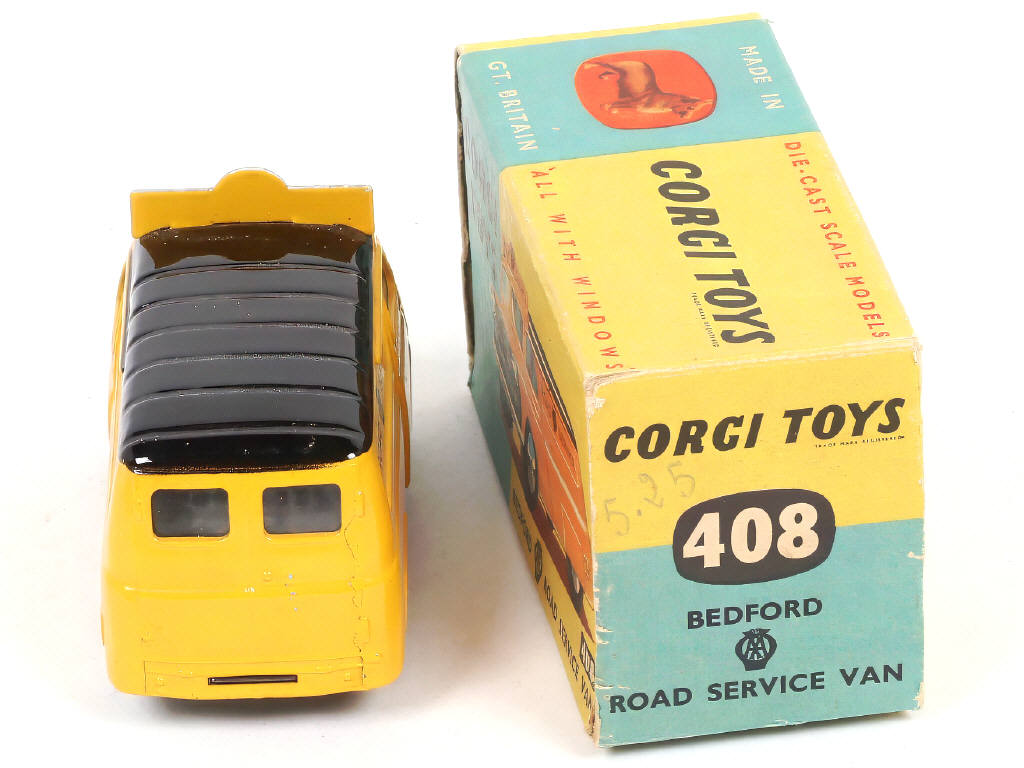 Lot 130 - CORGI TOYS (GB) (1)
