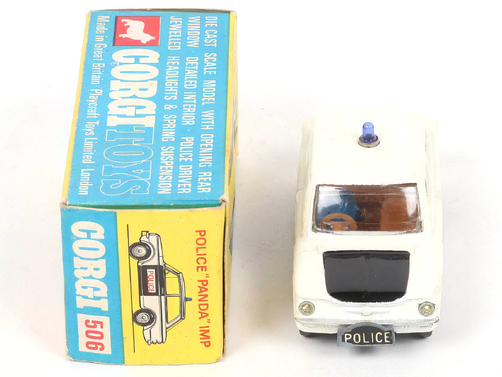 Lot 99 - CORGI TOYS (GB) (1)