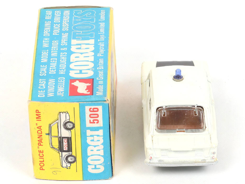 Lot 99 - CORGI TOYS (GB) (1)