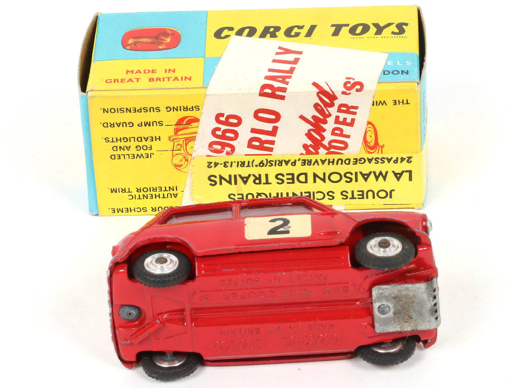 Lot 91 - CORGI TOYS (GB) (1)