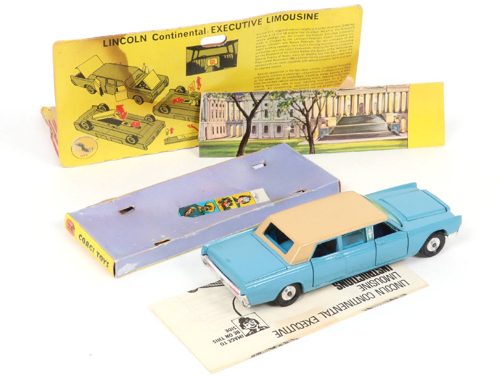 Lot 111 - CORGI TOYS (GB) (1)