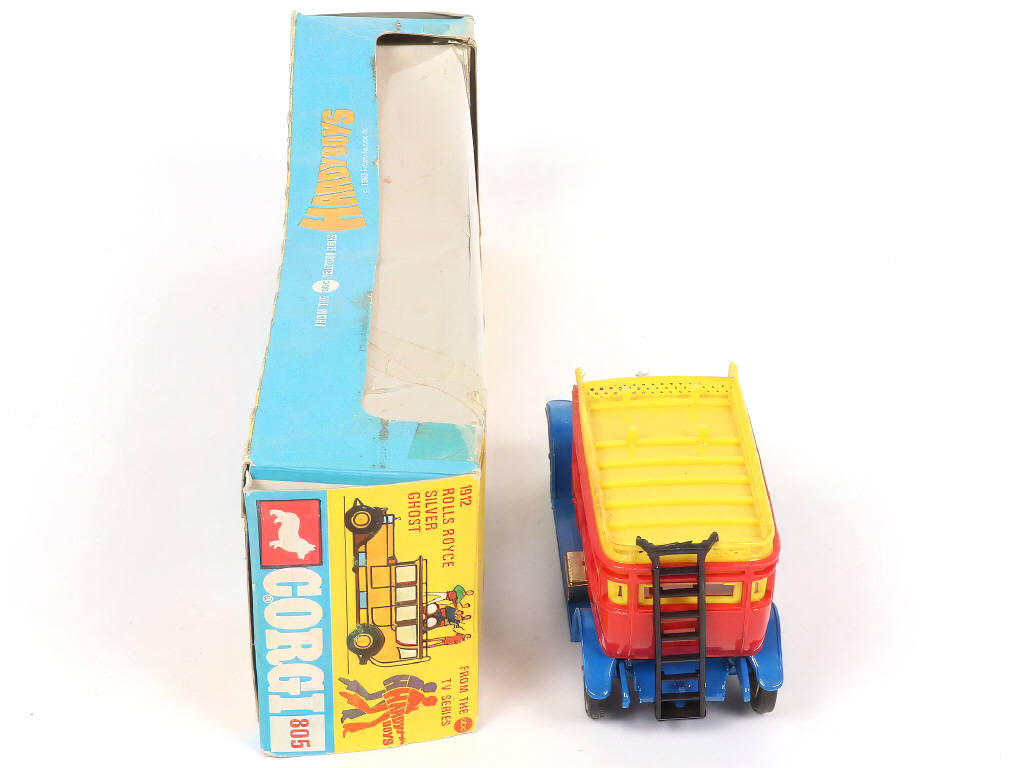 Lot 138 - CORGI TOYS (GB) (1)