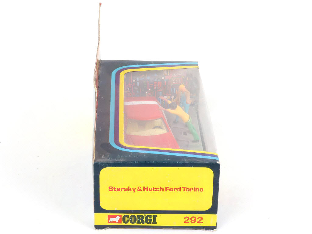 Lot 127 - CORGI TOYS (GB) (1)