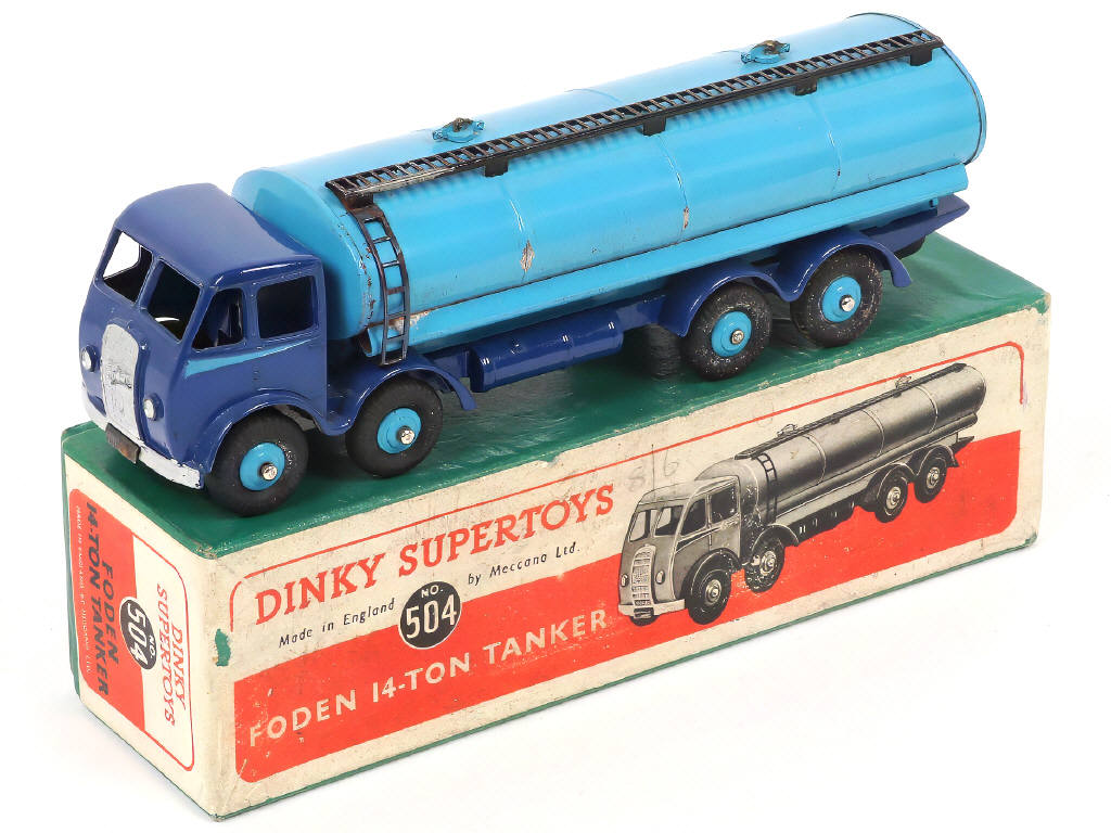 Lot 247 - DINKY TOYS (GB) (1)