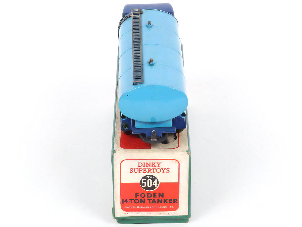 Lot 247 - DINKY TOYS (GB) (1)