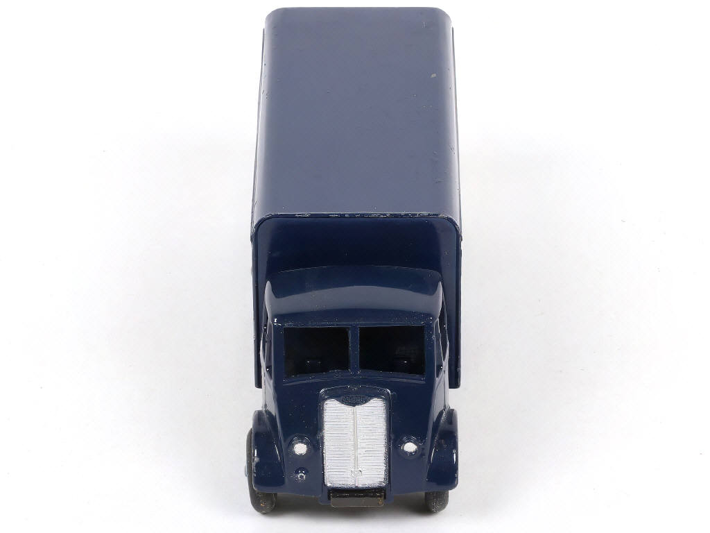 Lot 230 - DINKY TOYS (GB) (1)